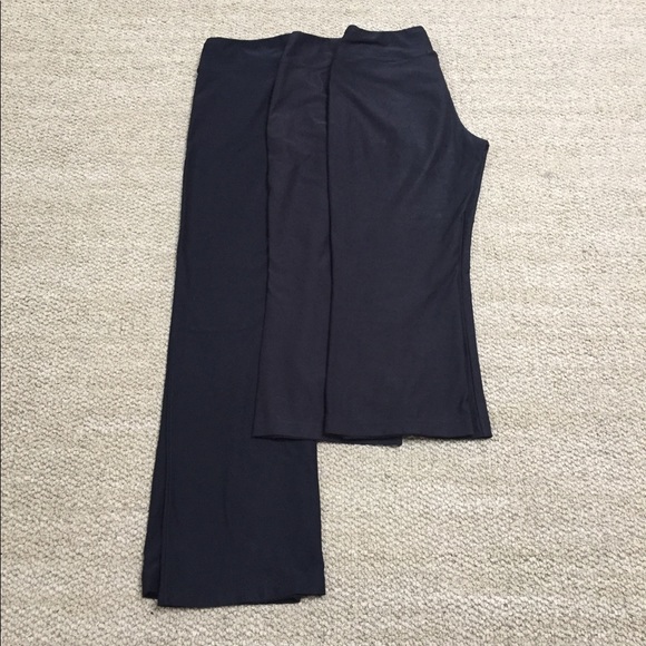 Nike Activewear - Size M - Picture 1 of 4